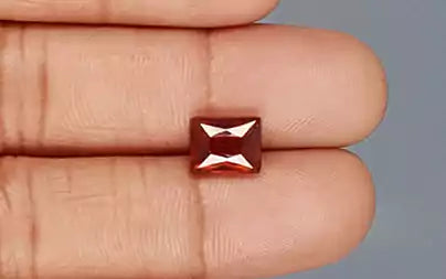 Hessonite (Gomed) - 3.65 Carats