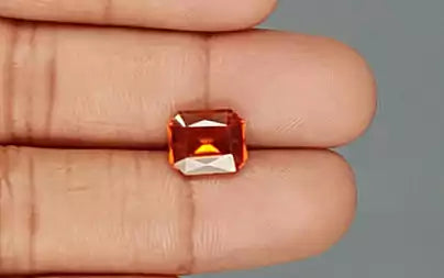 Hessonite (Gomed) - 4.38 Carats
