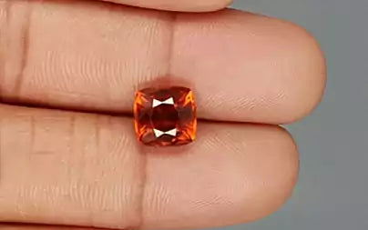 Hessonite - 4.33 Carats (Gomed - 4.72 Ratti)