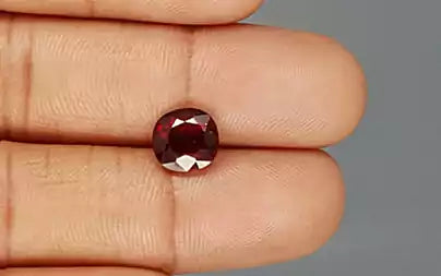 Hessonite (Gomed) - 2.70 Carats