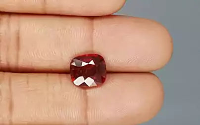 Hessonite (Gomed) - 3.95 Carats