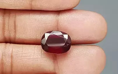 Hessonite (Gomed) - 9.83 Carats