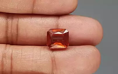 Hessonite - 7.48 Carats (Gomed - 8.15 Ratti)