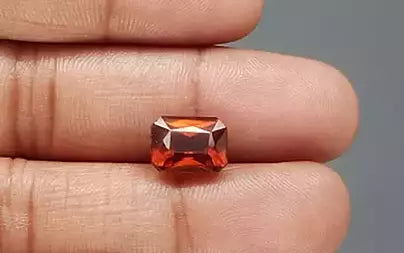 Hessonite (Gomed) - 5.37 Carats