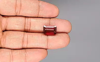 Hessonite - 9.53 Carats (Gomed - 10.39 Ratti)