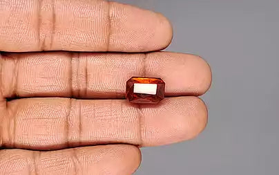 Hessonite - 9.1 Carats (Gomed - 9.92 Ratti)