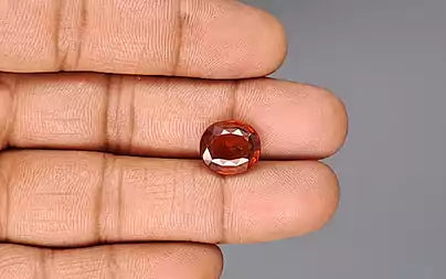Hessonite (Gomed) - 6.74 Carats