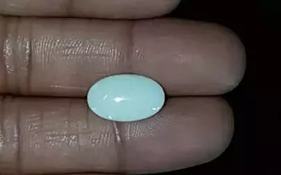 Opal - 4.25 Carats (Dudhiya Pathar - 4.63 Ratti)