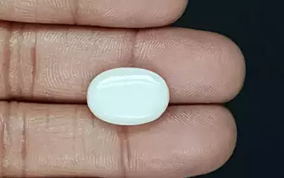 Opal - 7.25 Carats (Dudhiya Pathar - 7.90 Ratti)