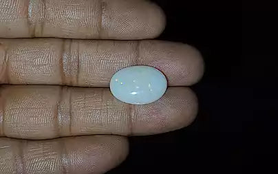 Opal - 7.55 Carats (Dudhiya Pathar - 8.23 Ratti)