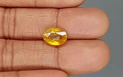 Yellow Sapphire (Pukhraj) - 3.94 Carats