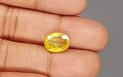 Yellow Sapphire - 4.79 Carats (Pukhraj - 5.22 Ratti)