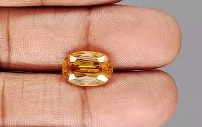 Yellow Sapphire (Pukhraj) - 5.88 Carats