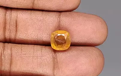 Yellow Sapphire (Pukhraj) - 4.84 Carats