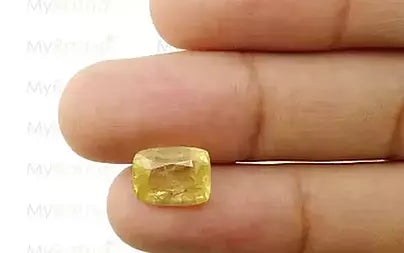 Yellow Sapphire (Pukhraj) - 5.59 Carats
