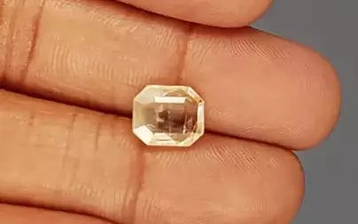 Yellow Sapphire (Pukhraj) - 4.29 Carats