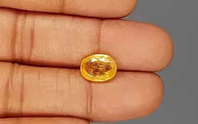 Yellow Sapphire (Pukhraj) - 4.47 Carats