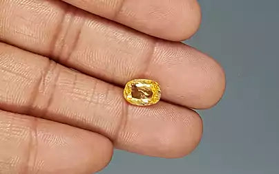 Yellow Sapphire (Pukhraj) - 3.92 Carats
