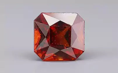 Hessonite (Gomed) - 5.83 Carats