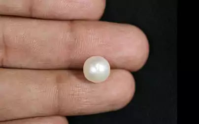 Keshi Pearl - 3.80 Carats (Moti - 4.14 Ratti)