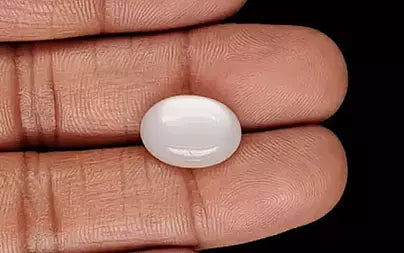 White Moonstone - 5.32 Carats