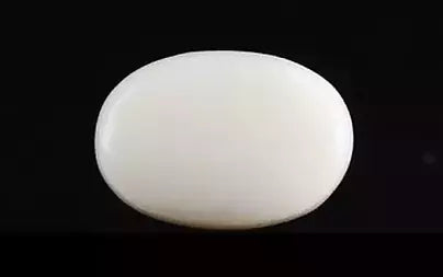 Opal - 7.25 Carats (Dudhiya Pathar - 7.90 Ratti)