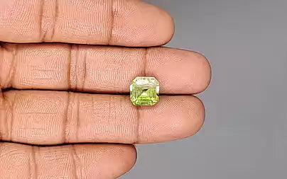 Peridot - 4.86 Carats