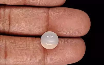 White Moonstone - 4.51 Carats