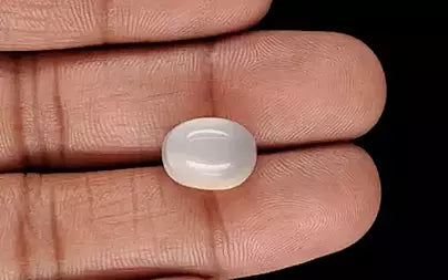 White Moonstone - 7.86 Carats