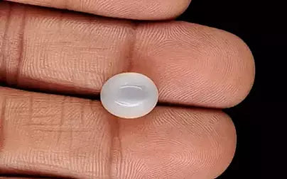 White Moonstone - 4.18 Carats
