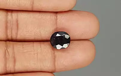 Iolite (Neeli)- 3.98 Carats