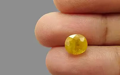 Yellow Sapphire (Pukhraj) - 3.41 Carats