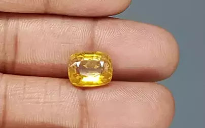 Yellow Sapphire - 6.15 Carats (Pukhraj - 6.70 Ratti)