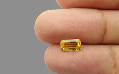 1.30 Carats Natural Yellow Sapphire