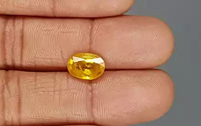 Yellow Sapphire (Pukhraj) - 3.38 Carats