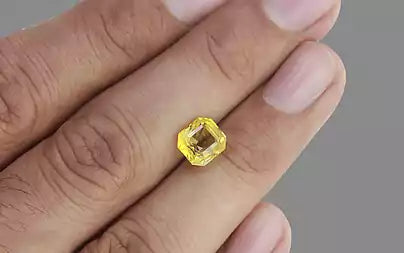 Yellow Sapphire (Pukhraj) - 3.34 Carats