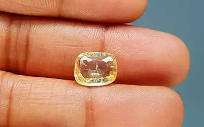 Yellow Topaz - 5.01 Carats