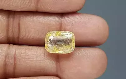 Yellow Topaz - 11.37 Carats