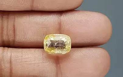 Yellow Topaz - 8.25 Carats