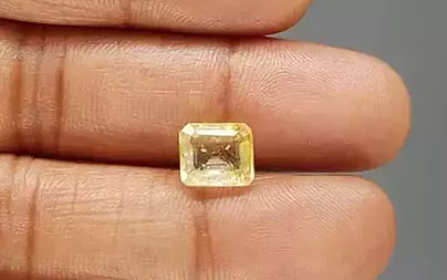 Yellow Topaz - 3.75 Carats