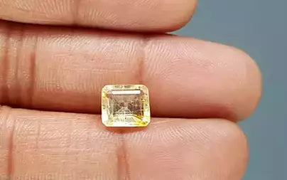 Yellow Topaz - 3.23 Carats