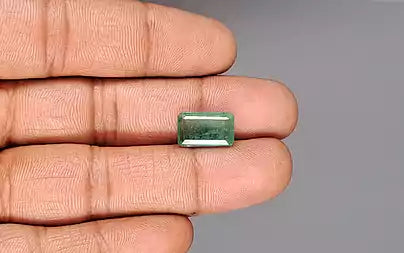 Emerald (Panna) - 4.46 Carats