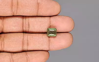 Emerald (Panna) - 3.74 Carats
