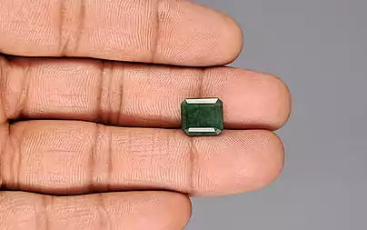 Emerald (Panna) - 4.48 Carats