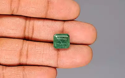 Emerald (Panna) - 5.81 Carats