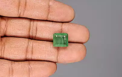 Emerald - 7.25 Carats (Panna - 7.90 Ratti)