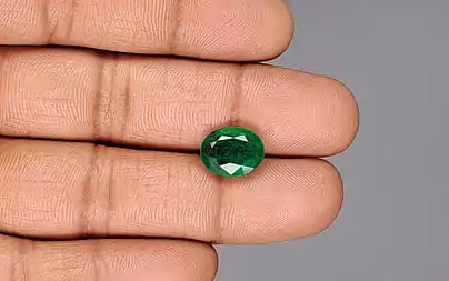 Emerald (Panna) - 4.19 Carats