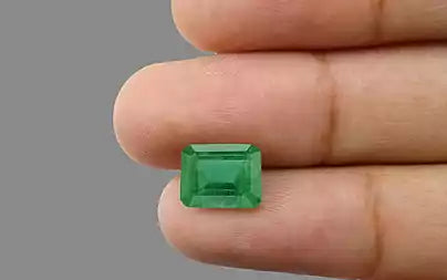Emerald (Panna) - 4.45 Carats