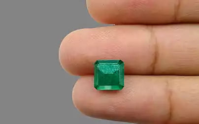 Emerald (Panna) - 3.49 Carats