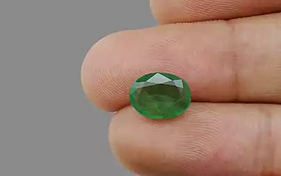 Emerald (Panna) - 2.51 Carats